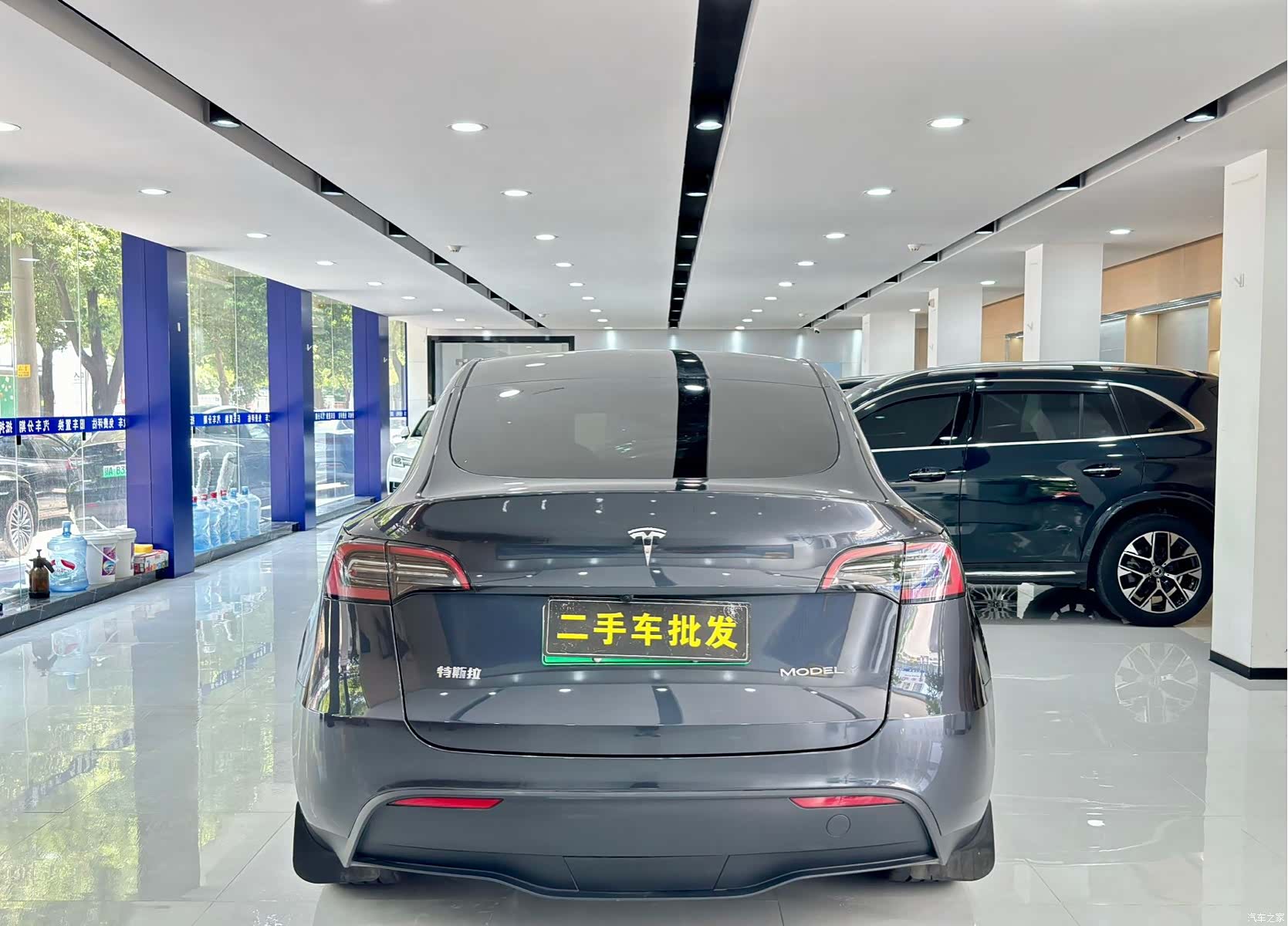 Tesla Model Y, 2024 7