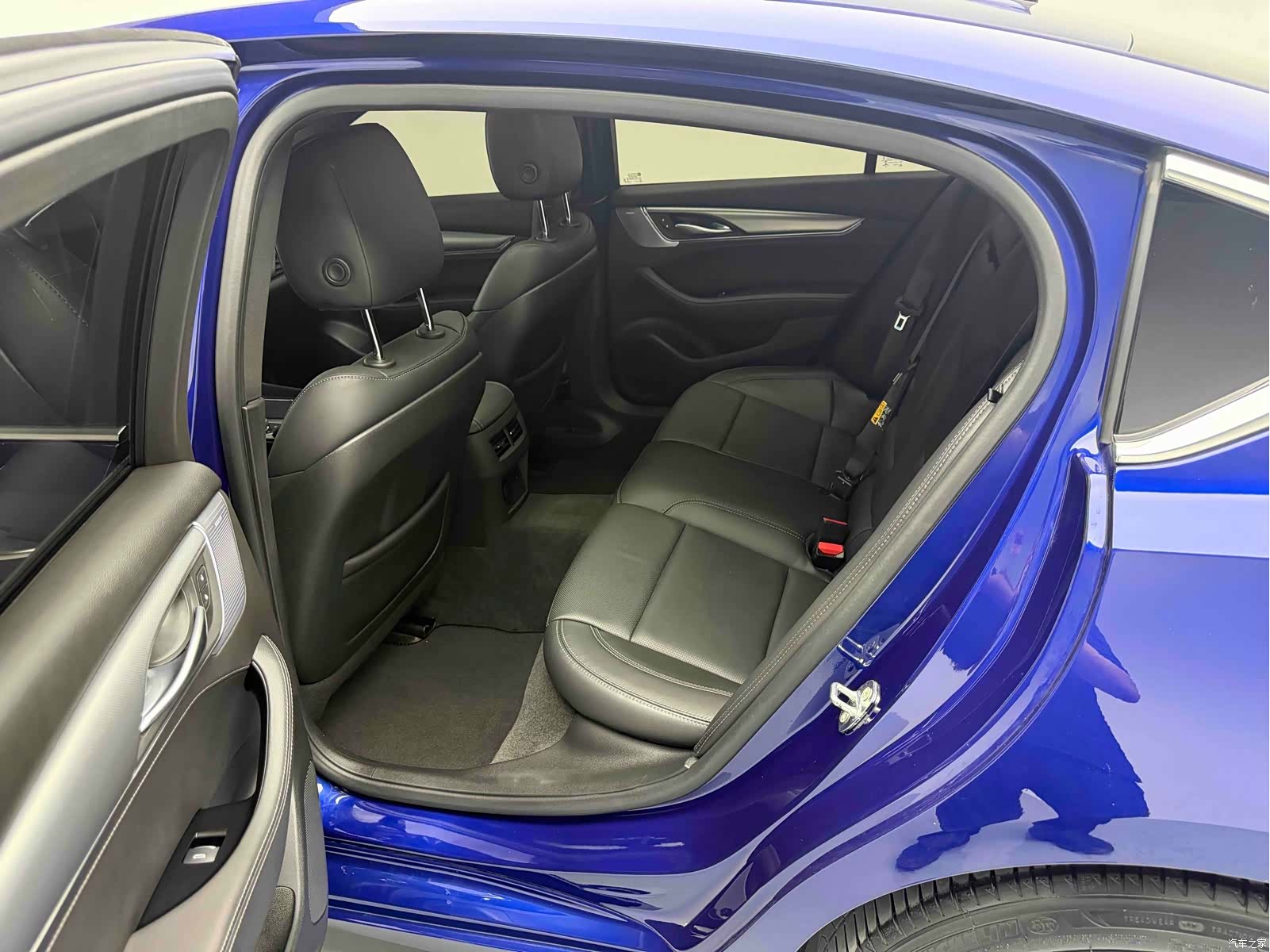 Cadillac CT5, 2023 7