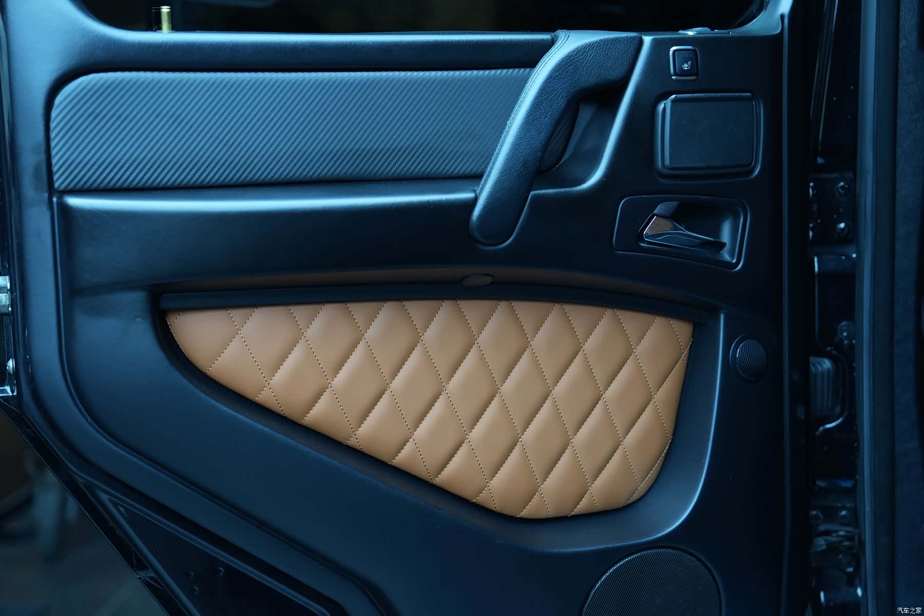 Mercedes-Benz G-Class, 2015 23