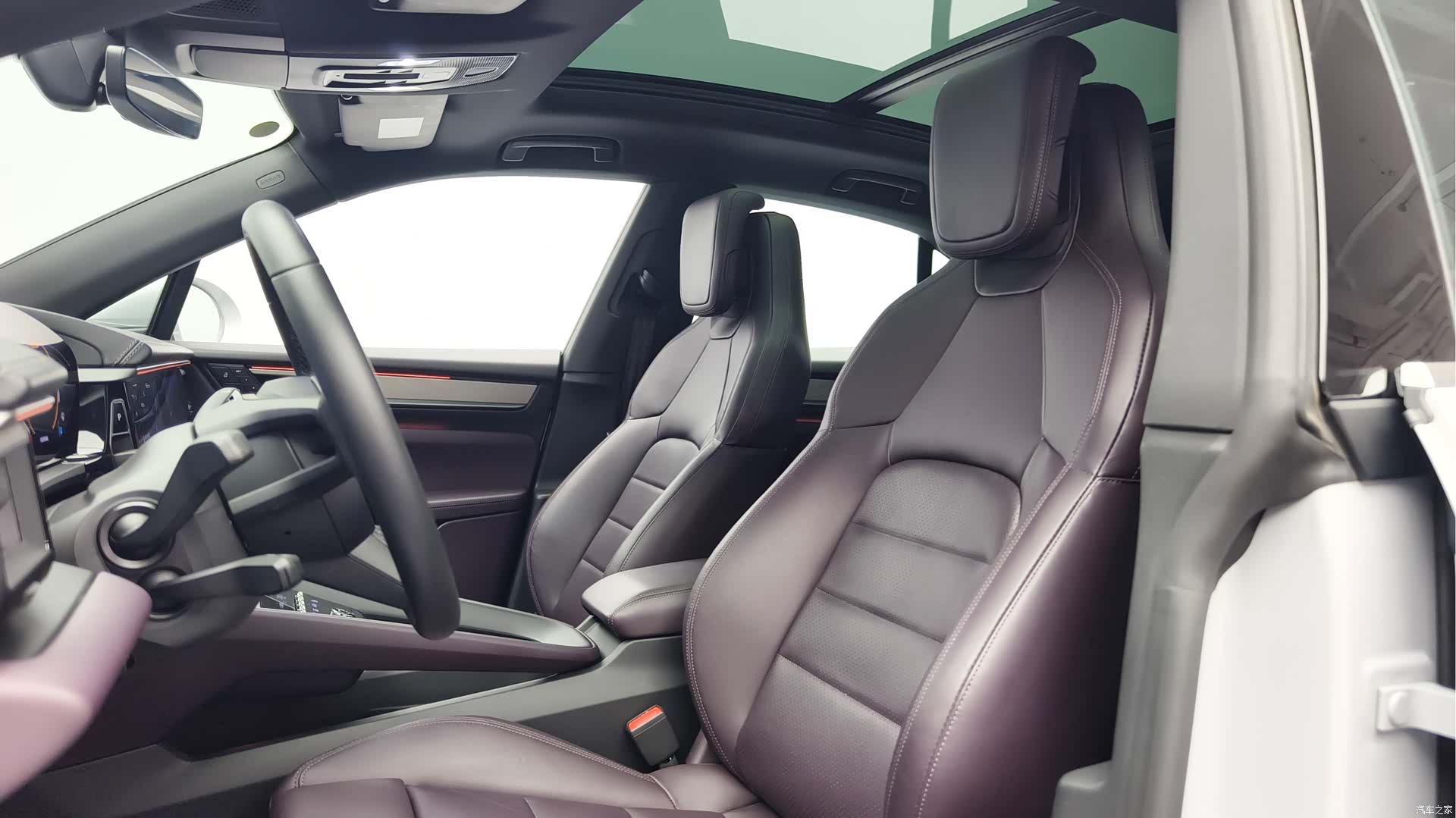 Porsche Macan, 2024 12