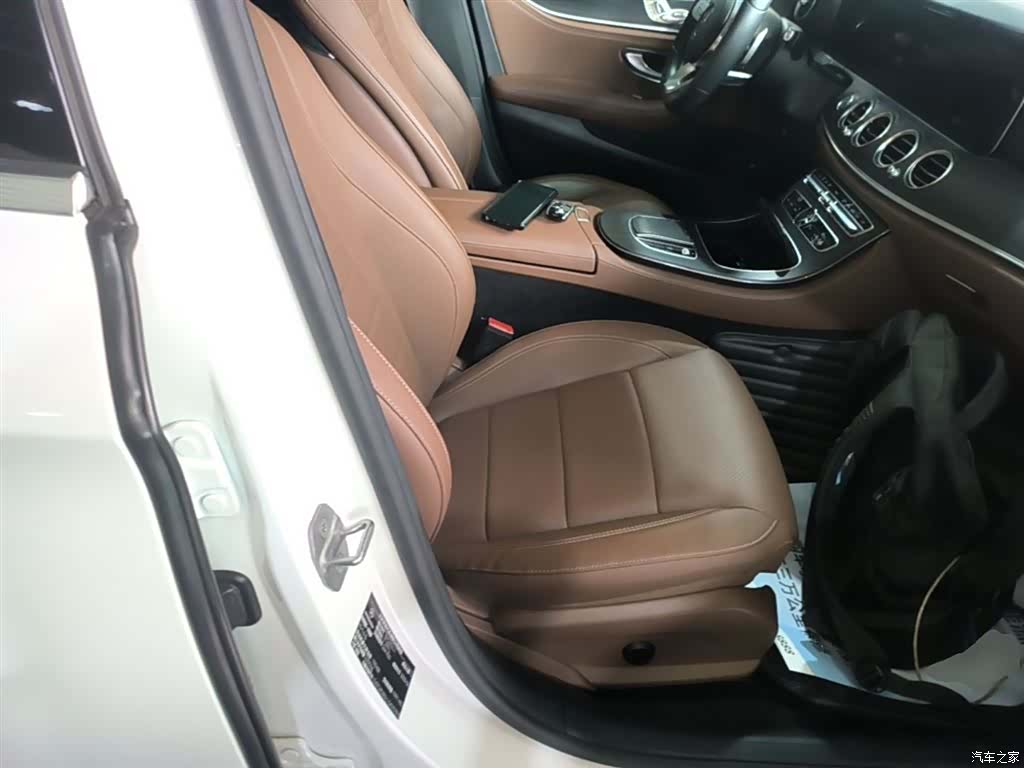 Mercedes-Benz E-Class, 2020 25