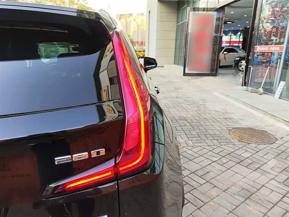 Cadillac XT4