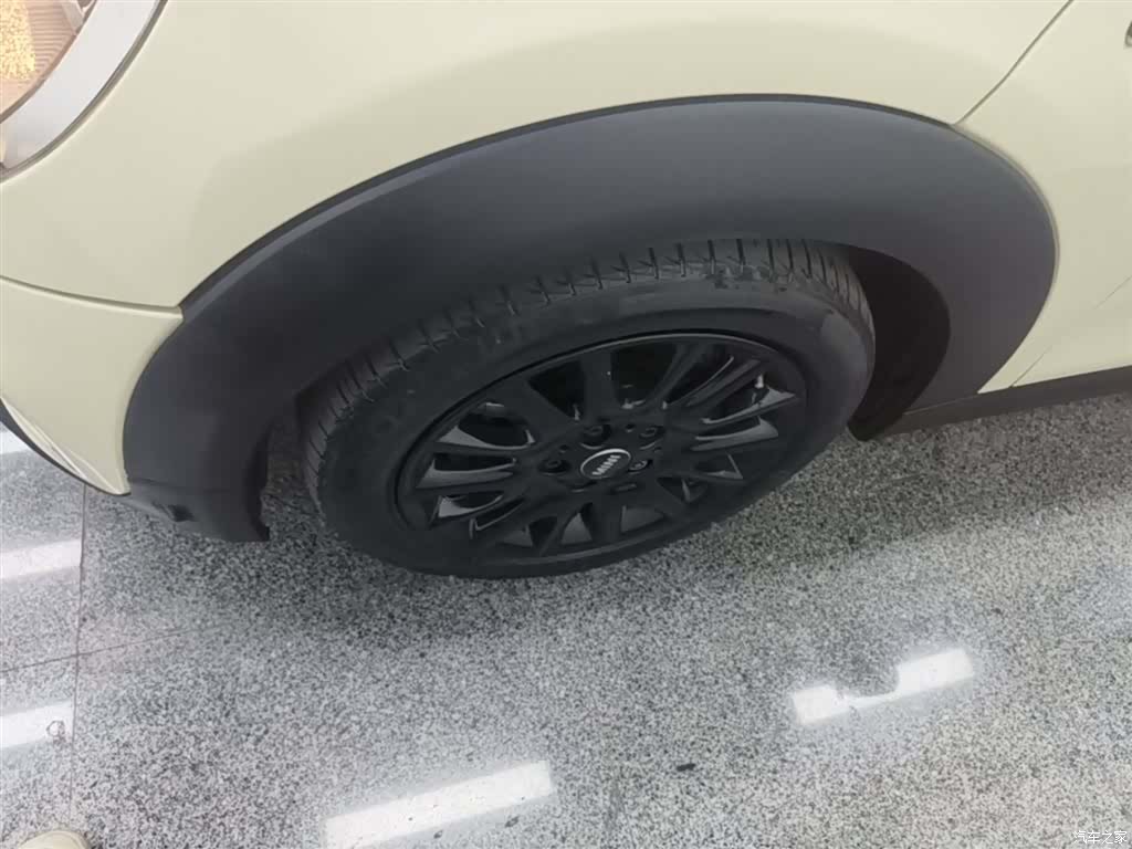 Mini ONE, 2020 23