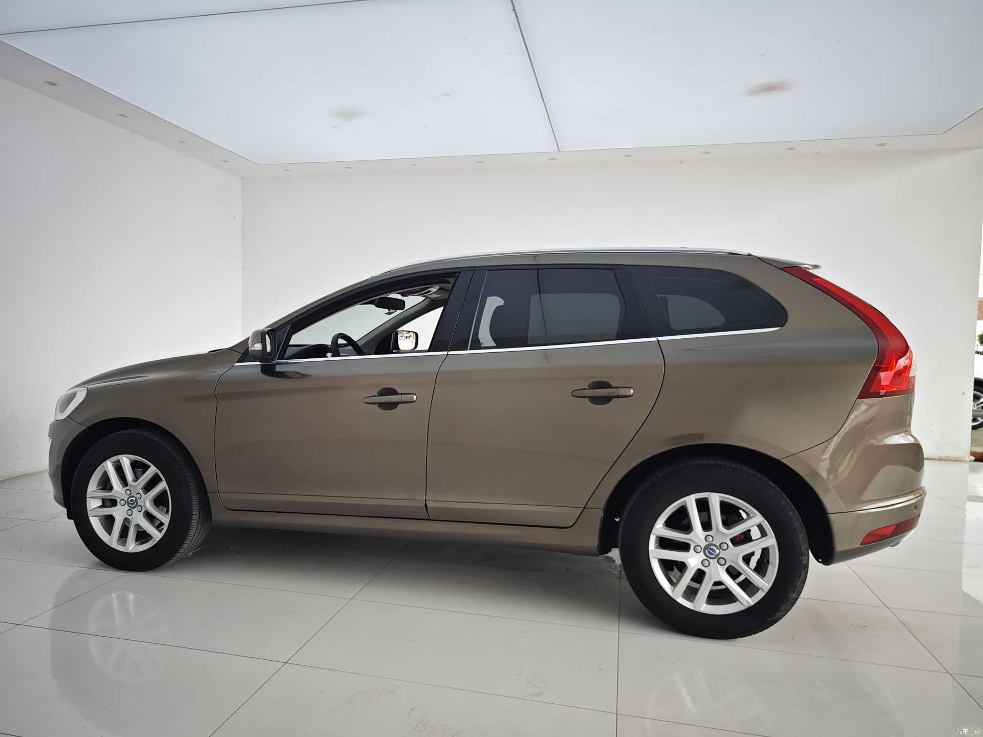 Volvo XC60, 2017 26