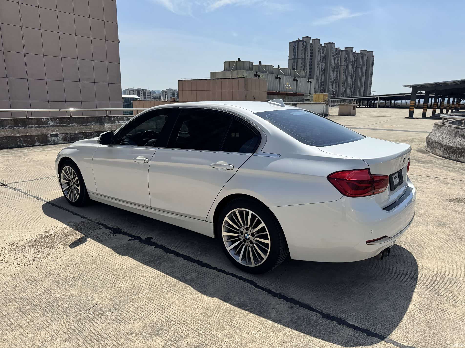 BMW 3 Series, 2019 все фото