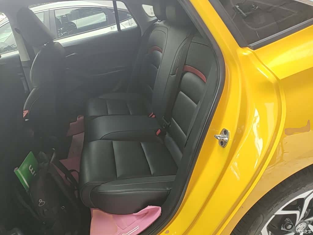 MG MG5, 2021 17