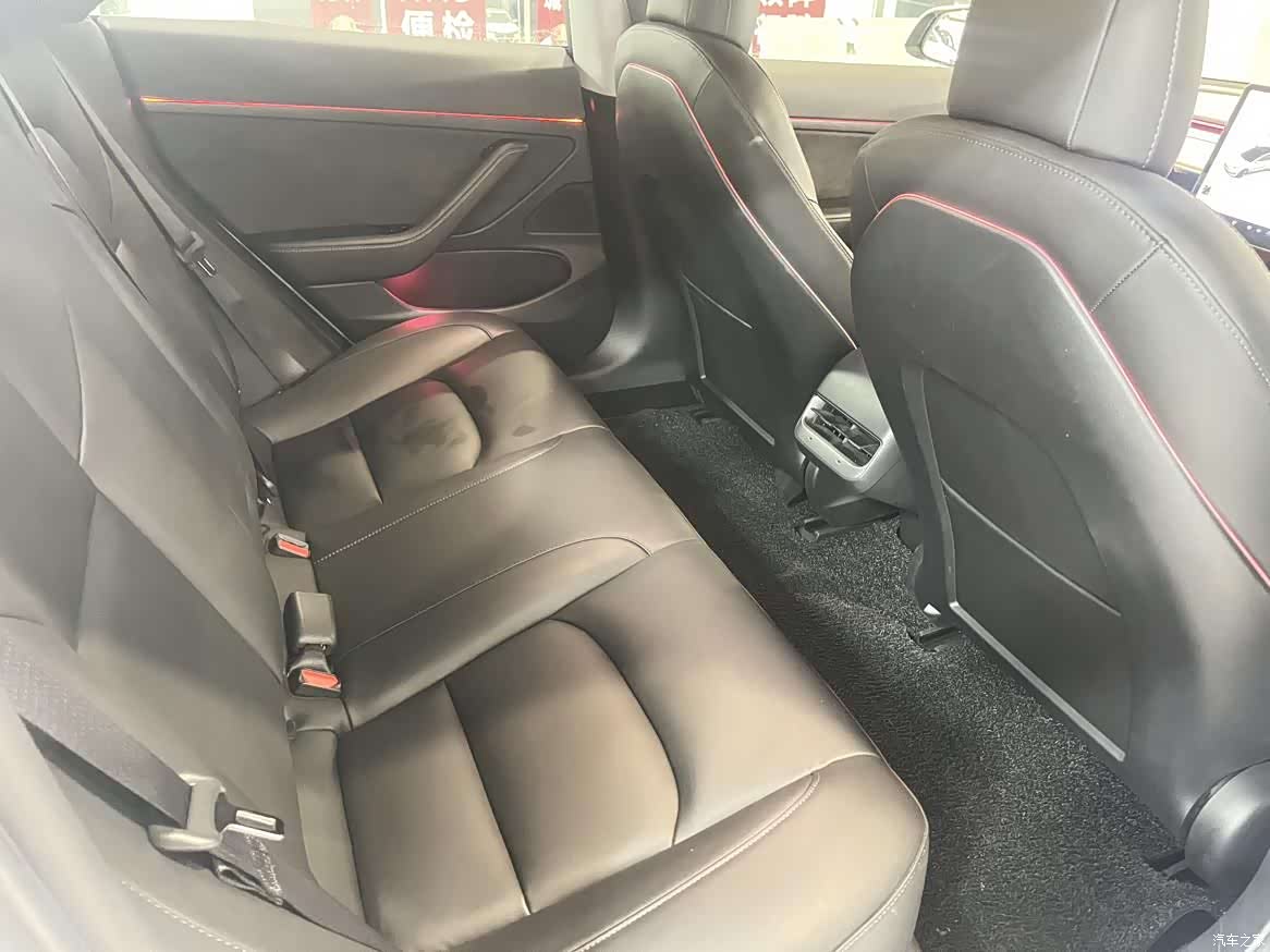 Tesla Model 3, 2020 11