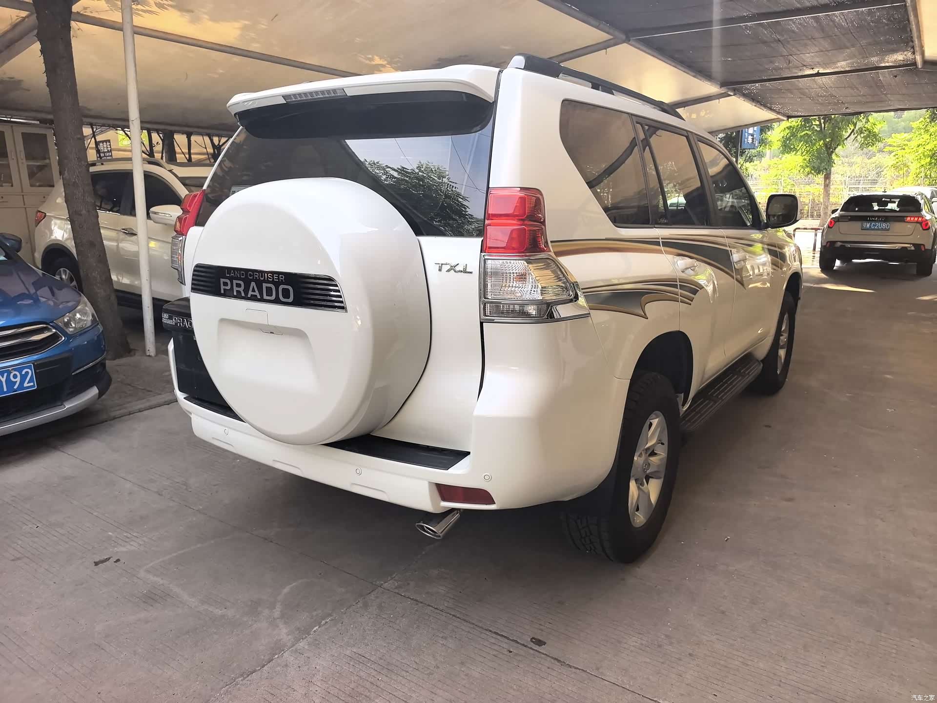 Toyota Prado, 2011 15
