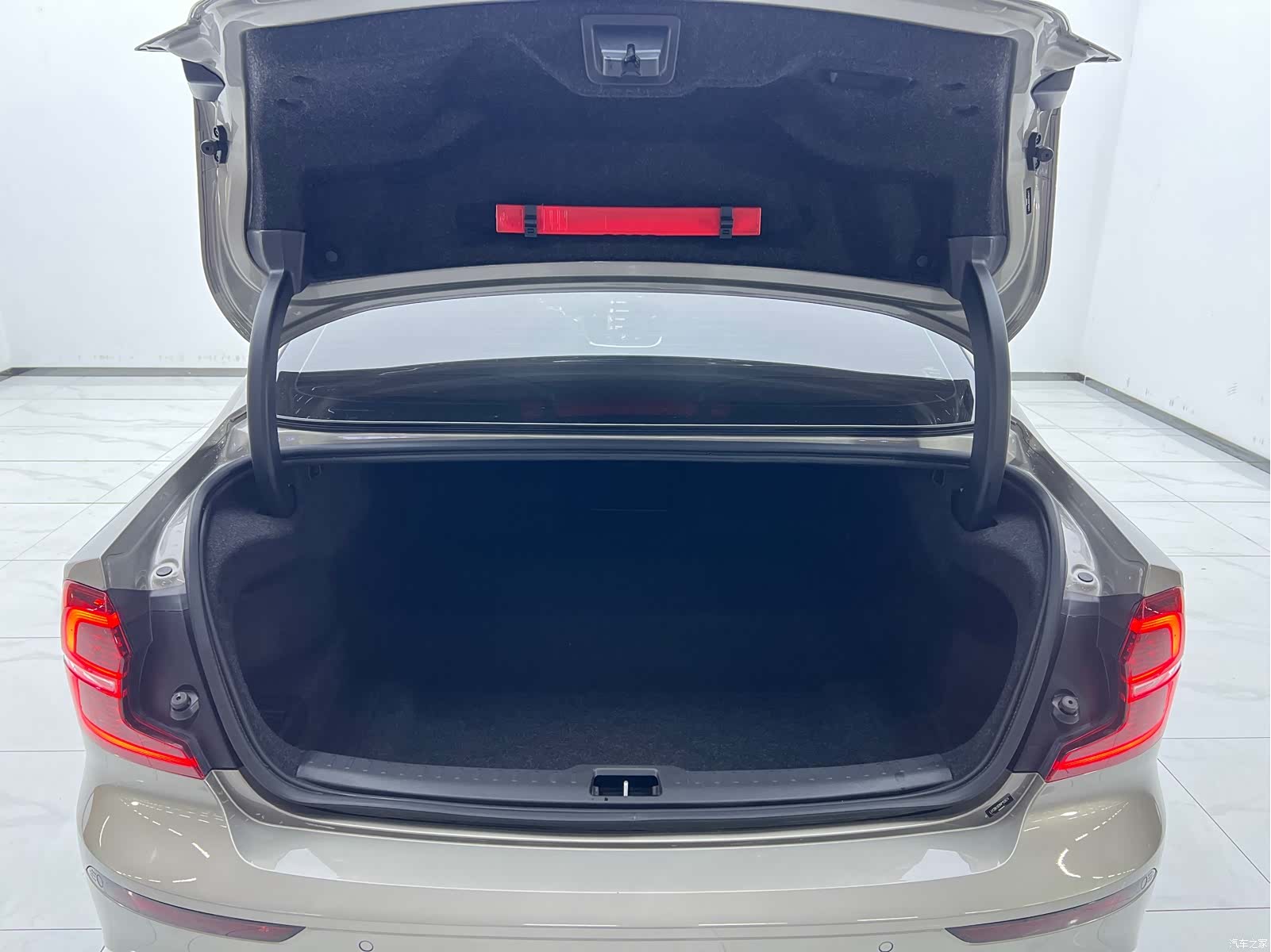 Volvo S60, 2021 19
