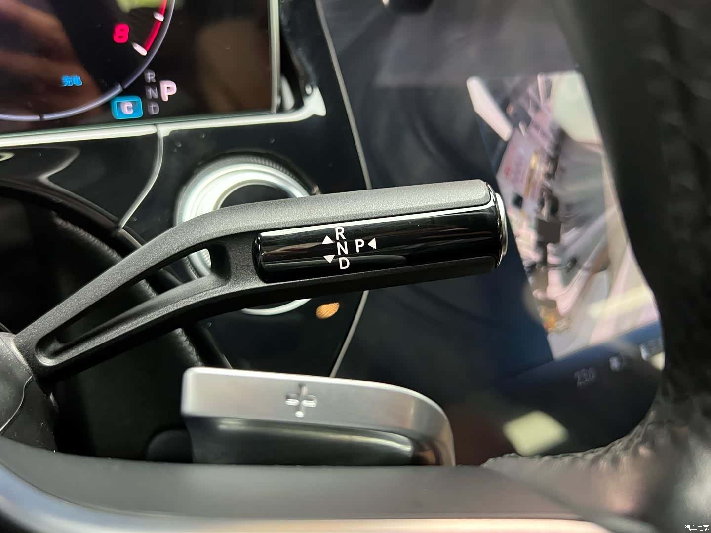 Mercedes-Benz E-Class, 2024 24