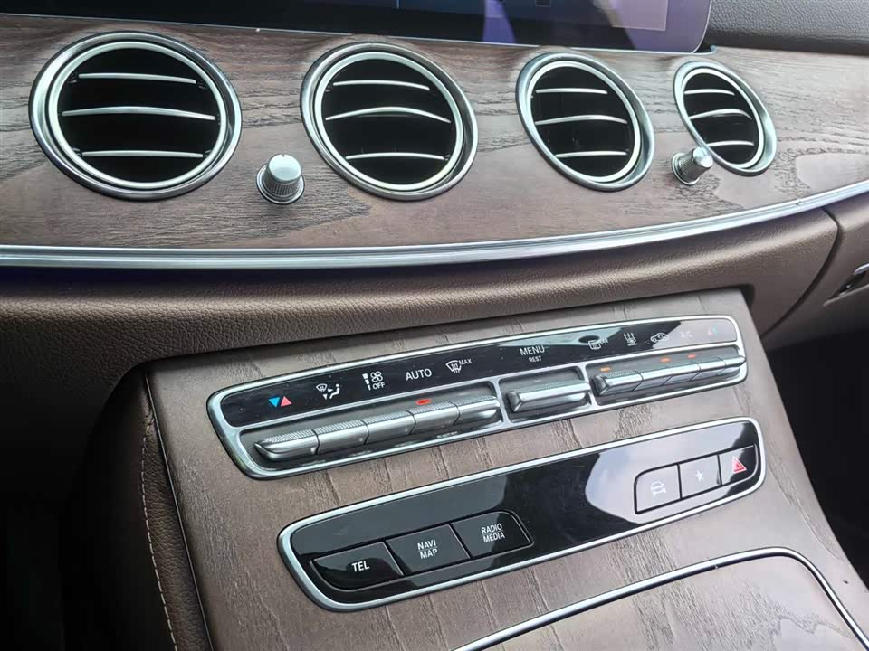 Mercedes-Benz E-class Mercedes-Benz E-class