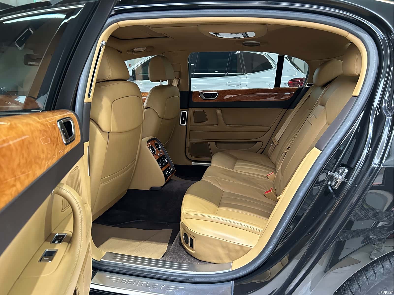 Bentley Flying Spur, 2007 9