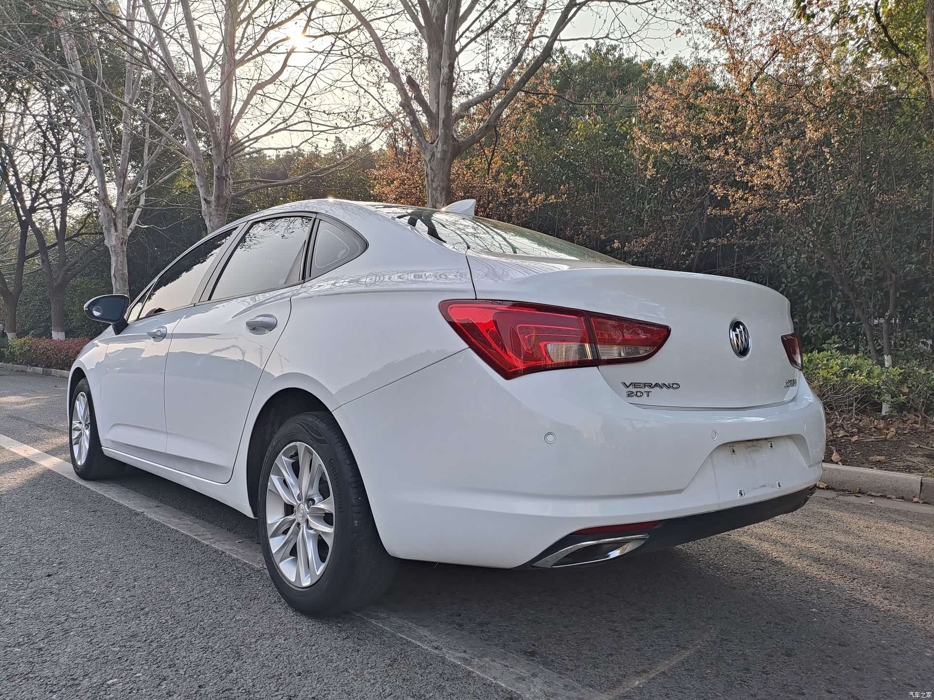 Buick Verano, 2018 4