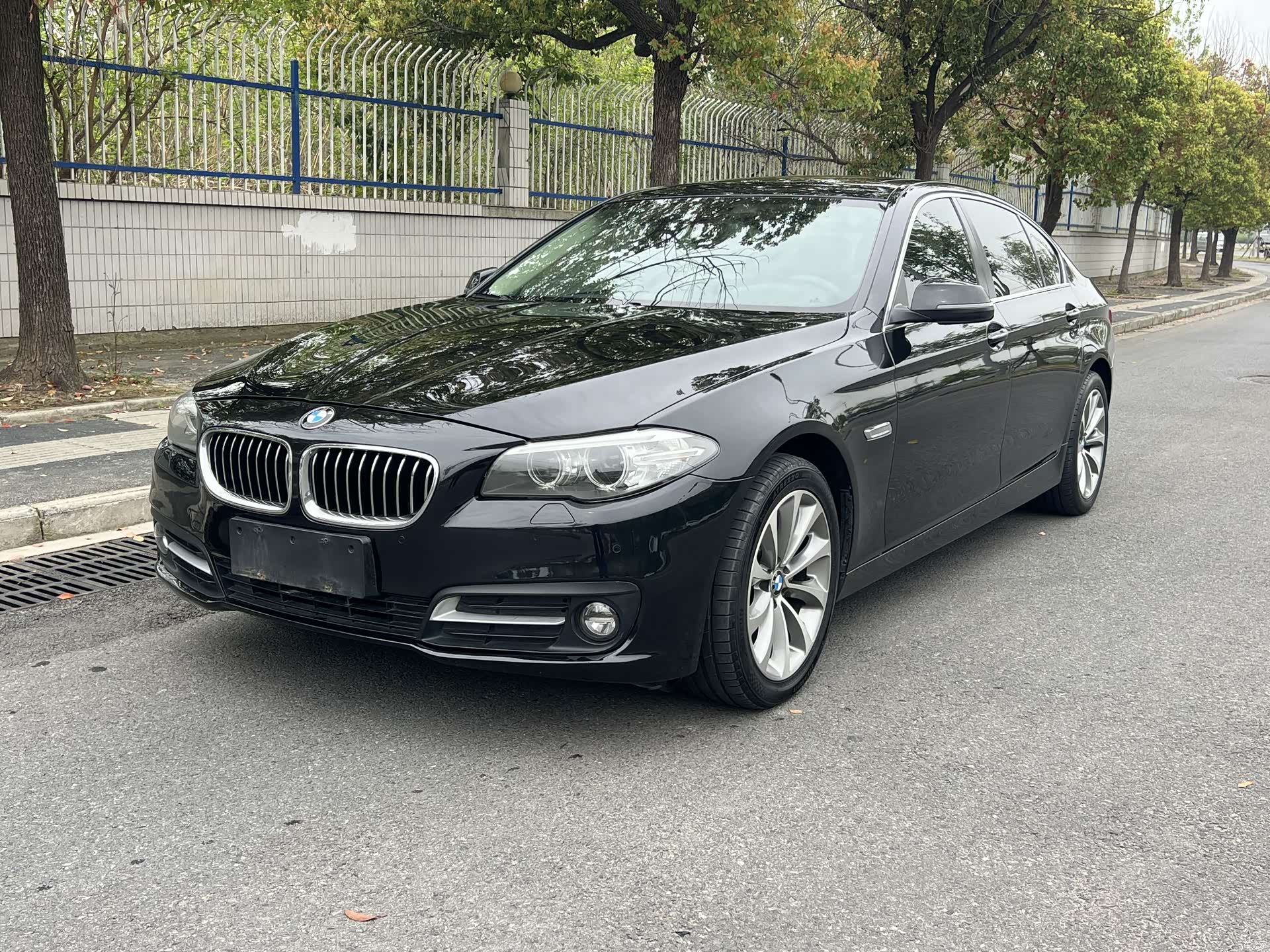 BMW 5 Series, 2017 1