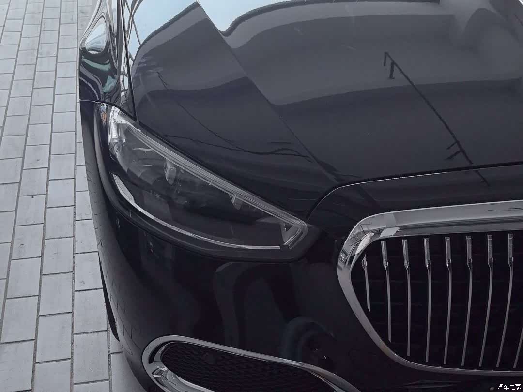 Maybach S-Class, 1900 4