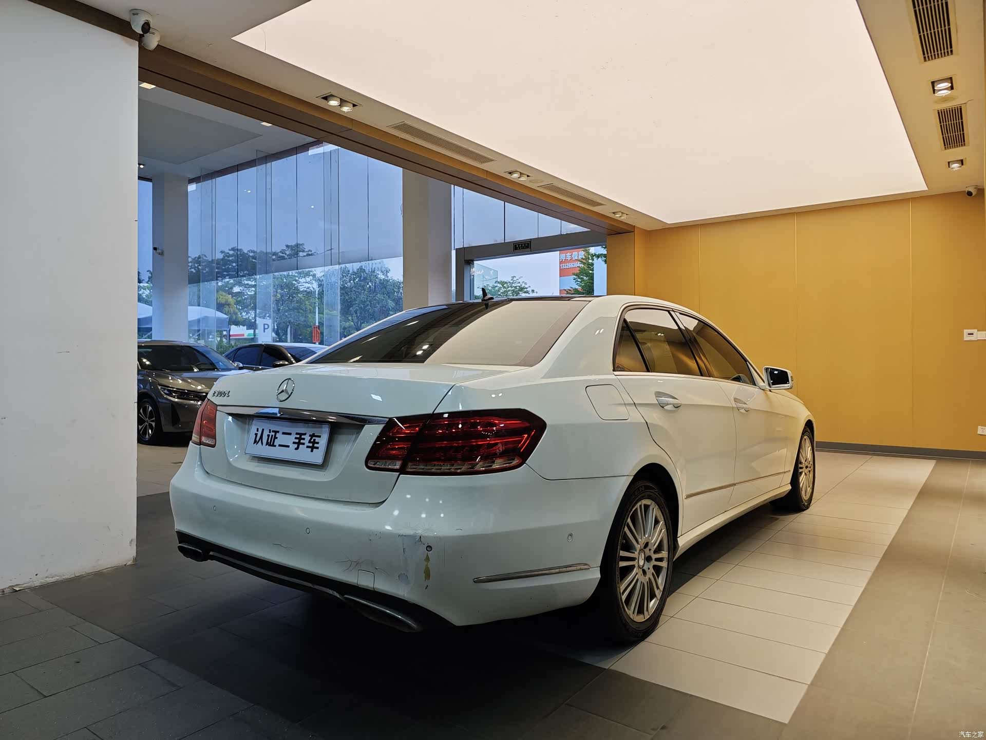 Mercedes-Benz E-Class, 2009 31