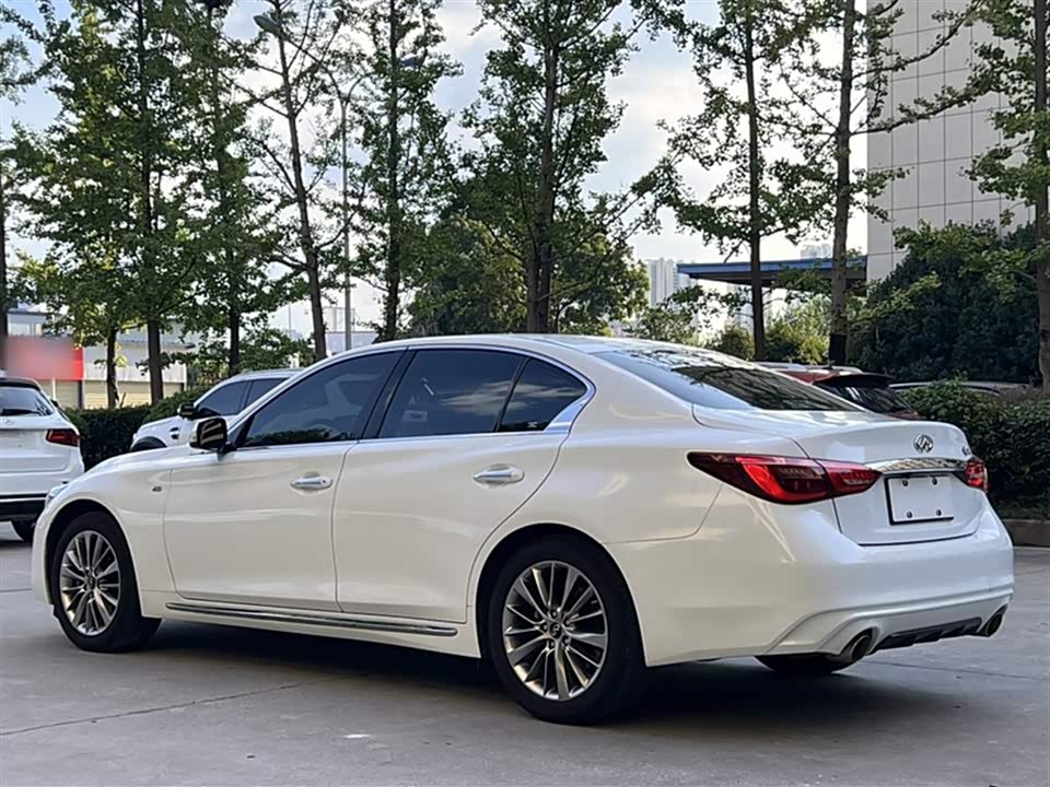 Infiniti Q50L Infiniti Q50L