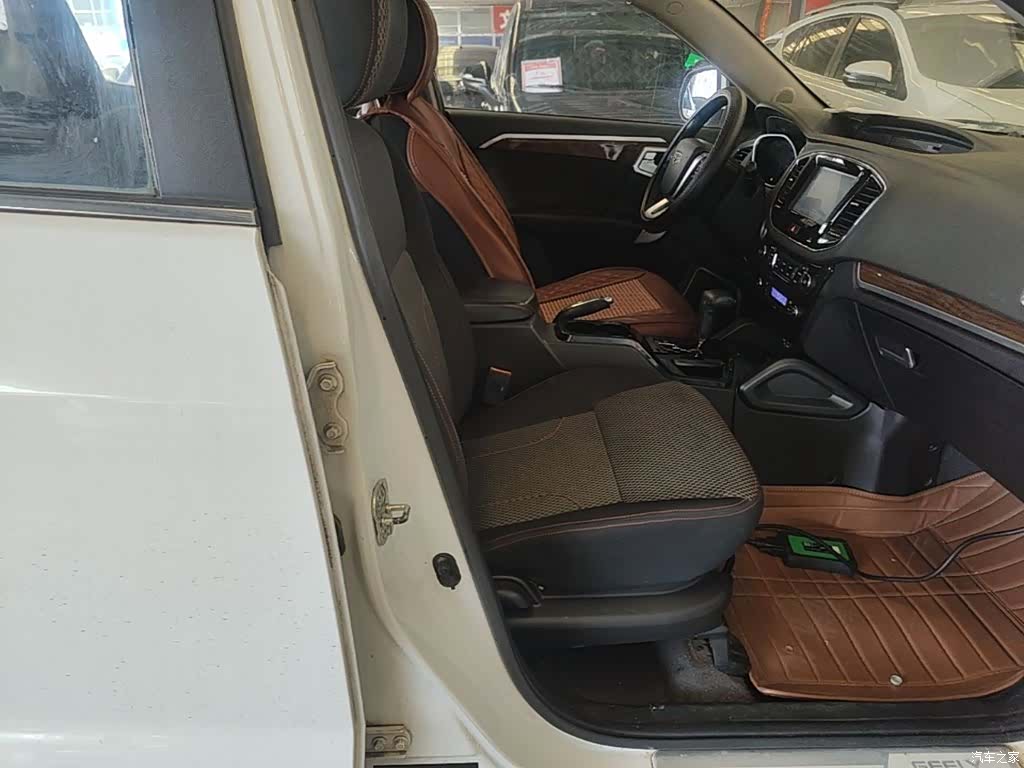 Geely GX7, 2015 25