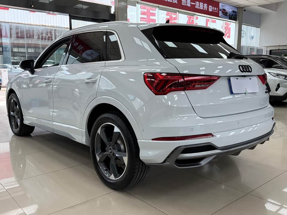 Audi Q3 Audi Q3