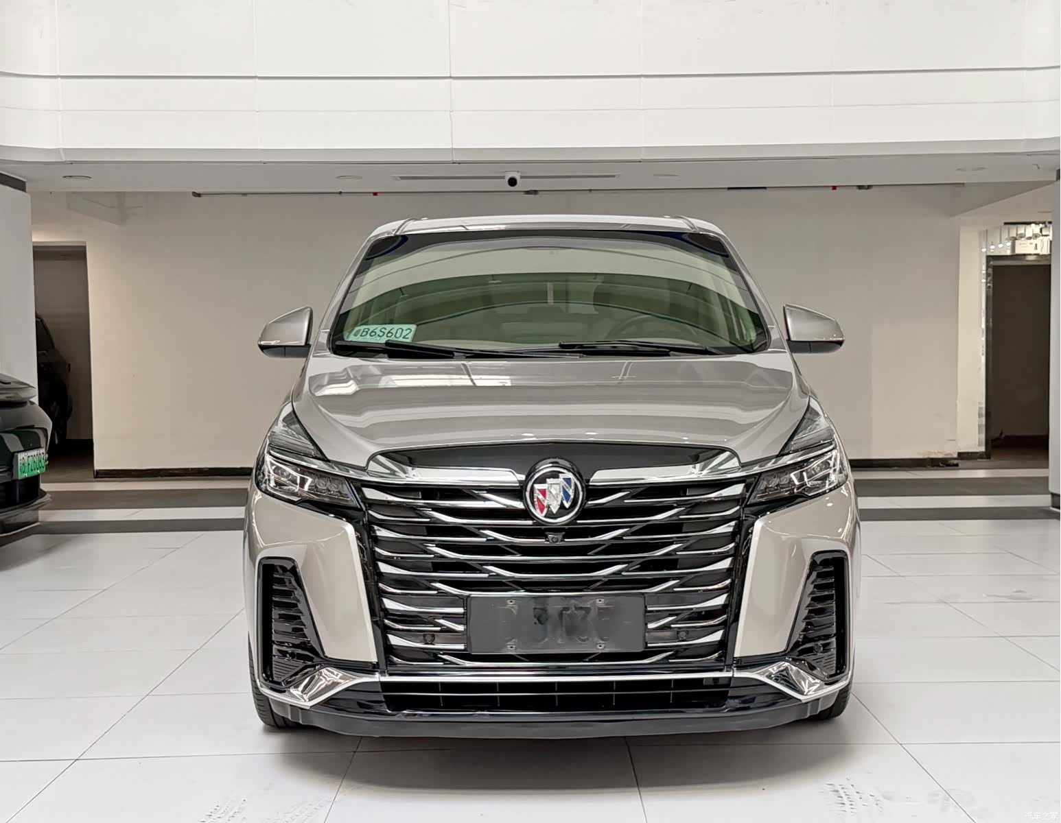 Buick GL8, 2022 2