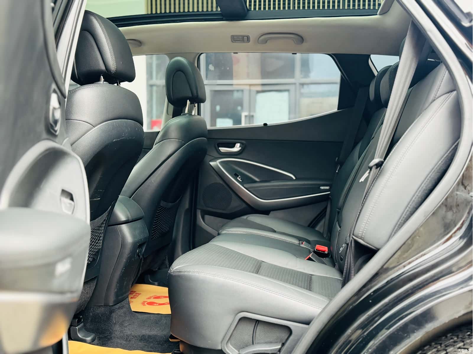 Hyundai Santa Fe, 2015 12