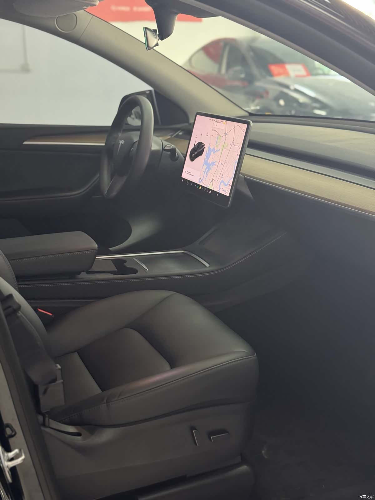 Tesla Model Y, 2022 10