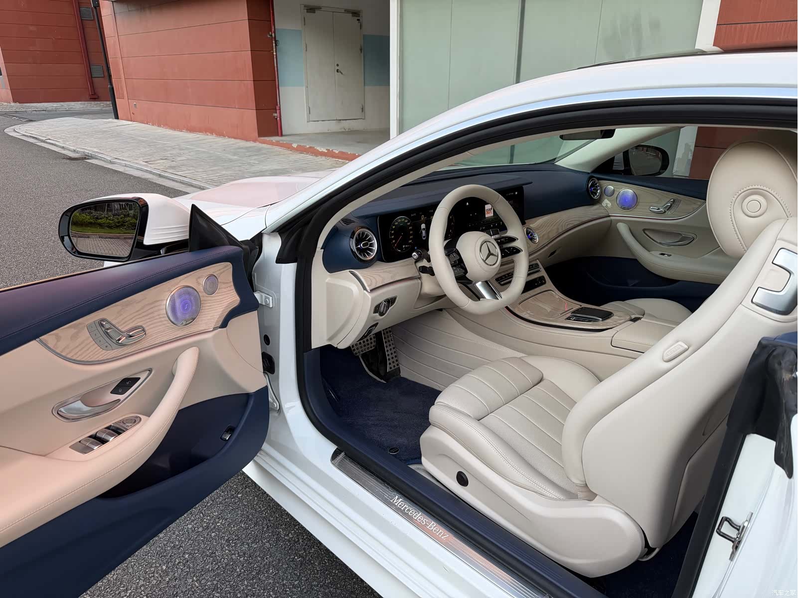 Mercedes-Benz E-Class, 2024 все фото