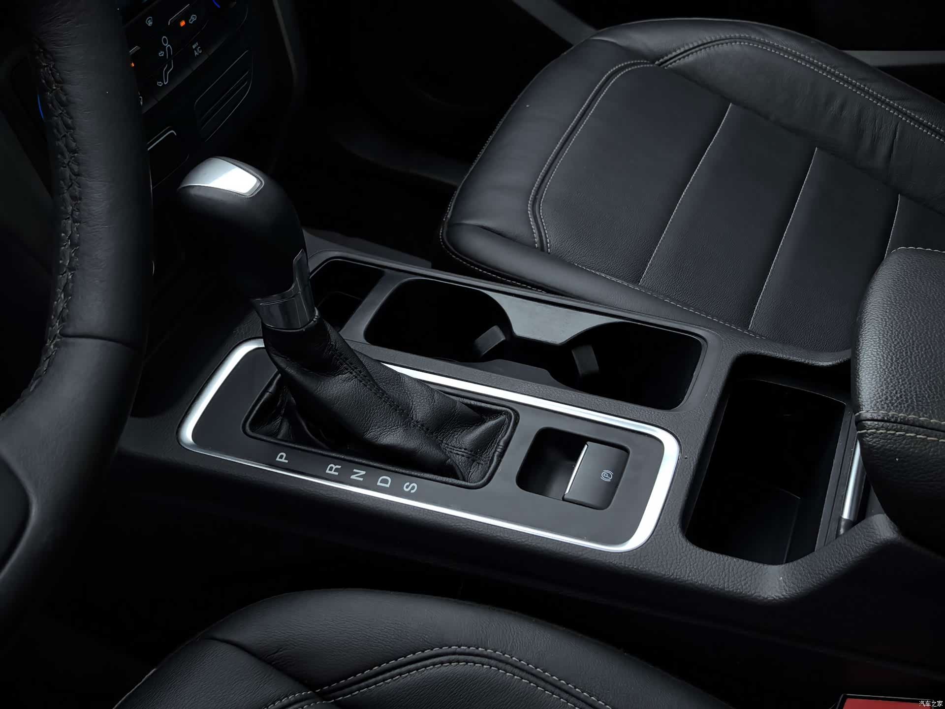 Ford Kuga, 2017 14