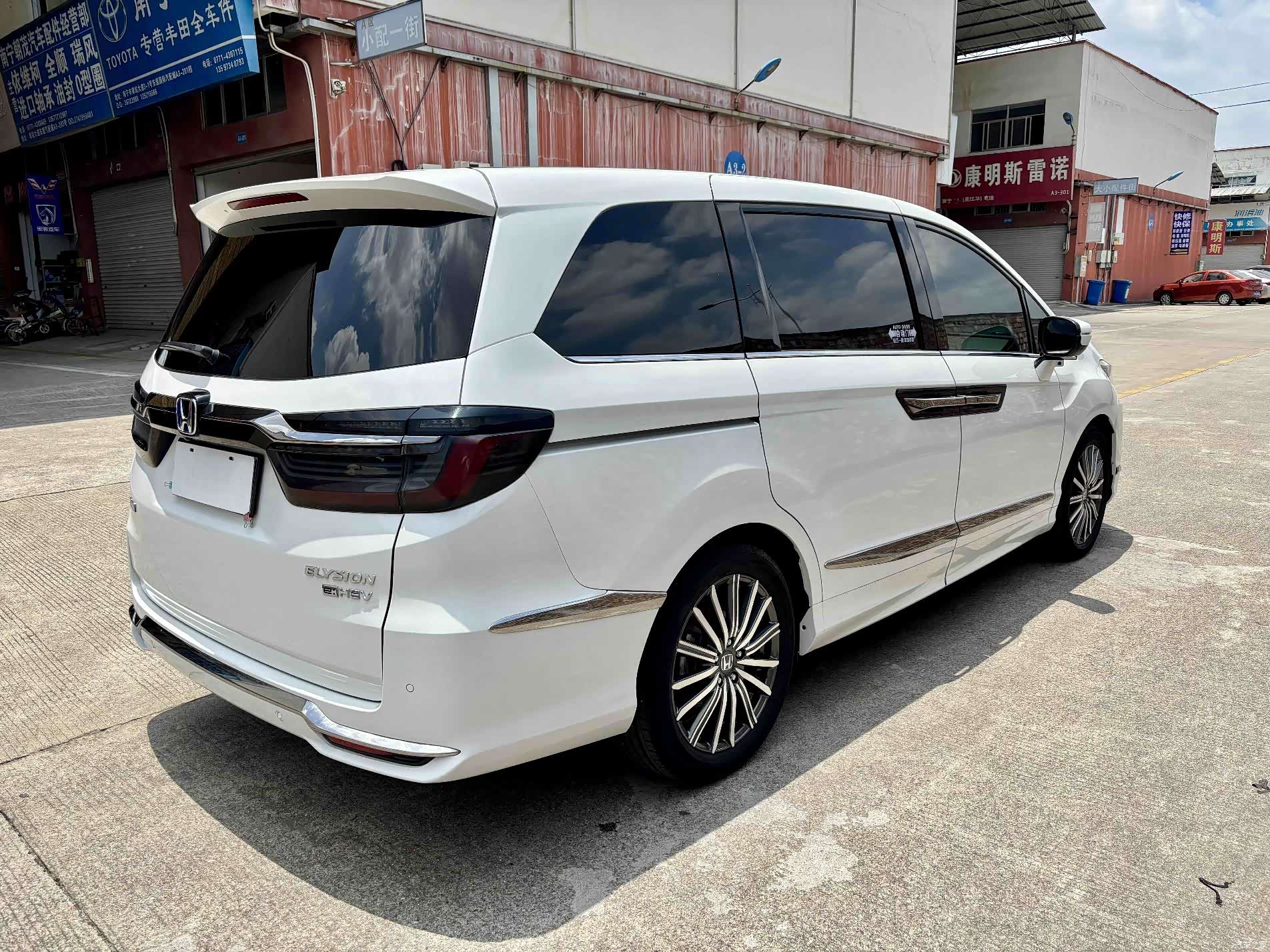 Honda Elysion, 2023 6