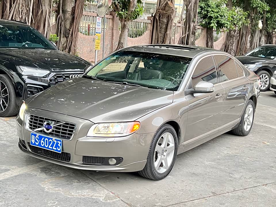 Volvo S80L