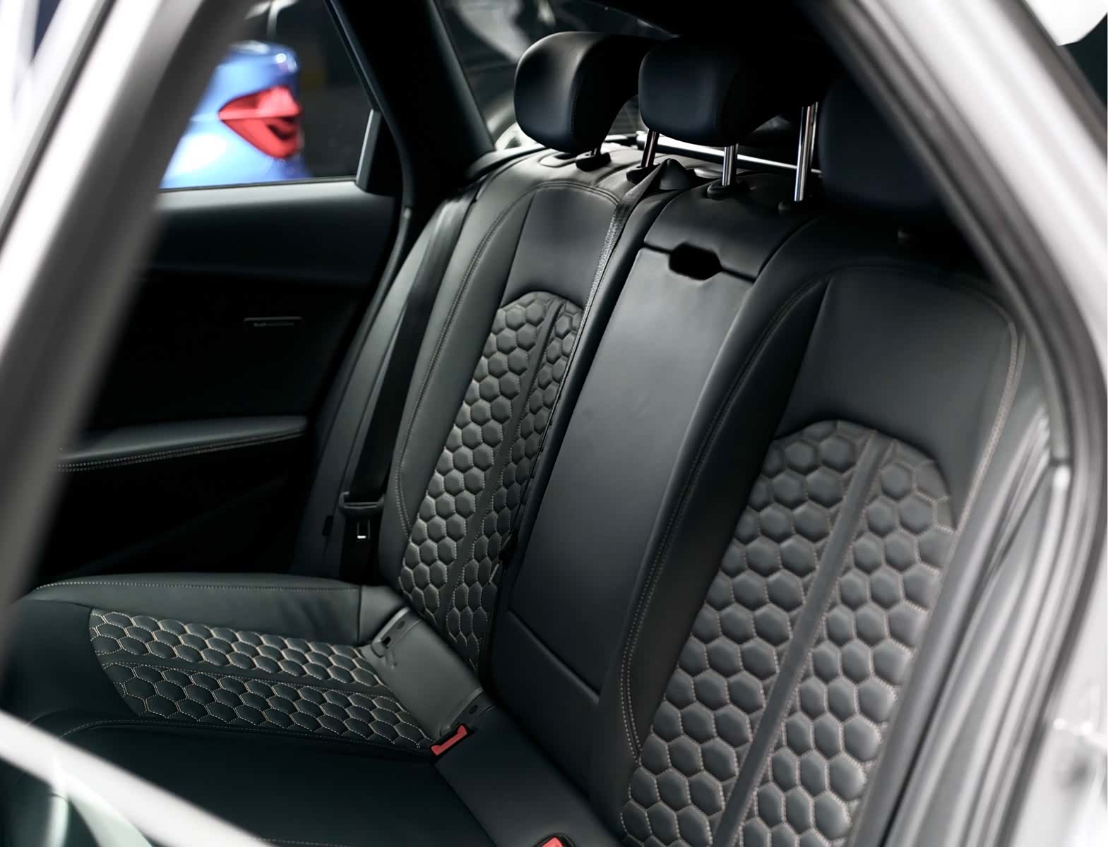 Audi RS4, 2022 9