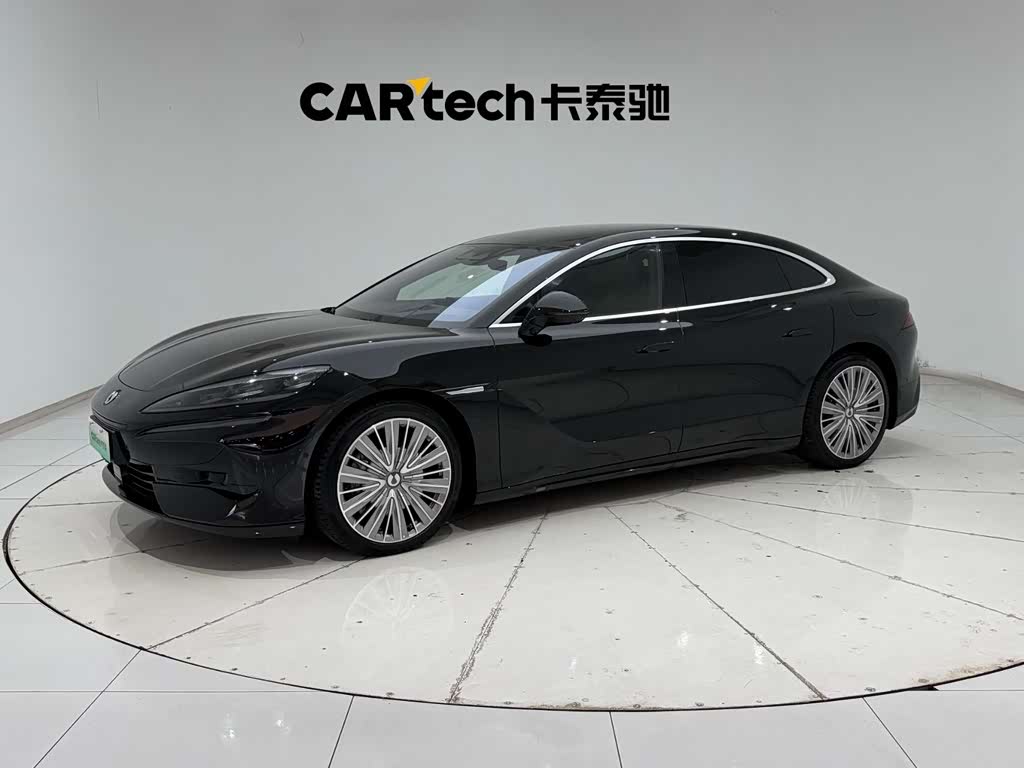 Denza Z9
