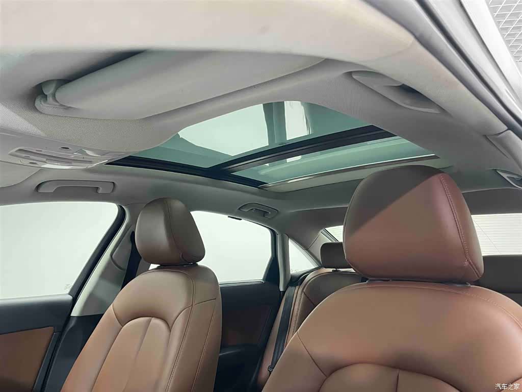 Audi A6L, 2013 15