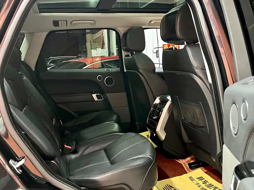 Land Rover Range Rover Sport Land Rover Range Rover Sport
