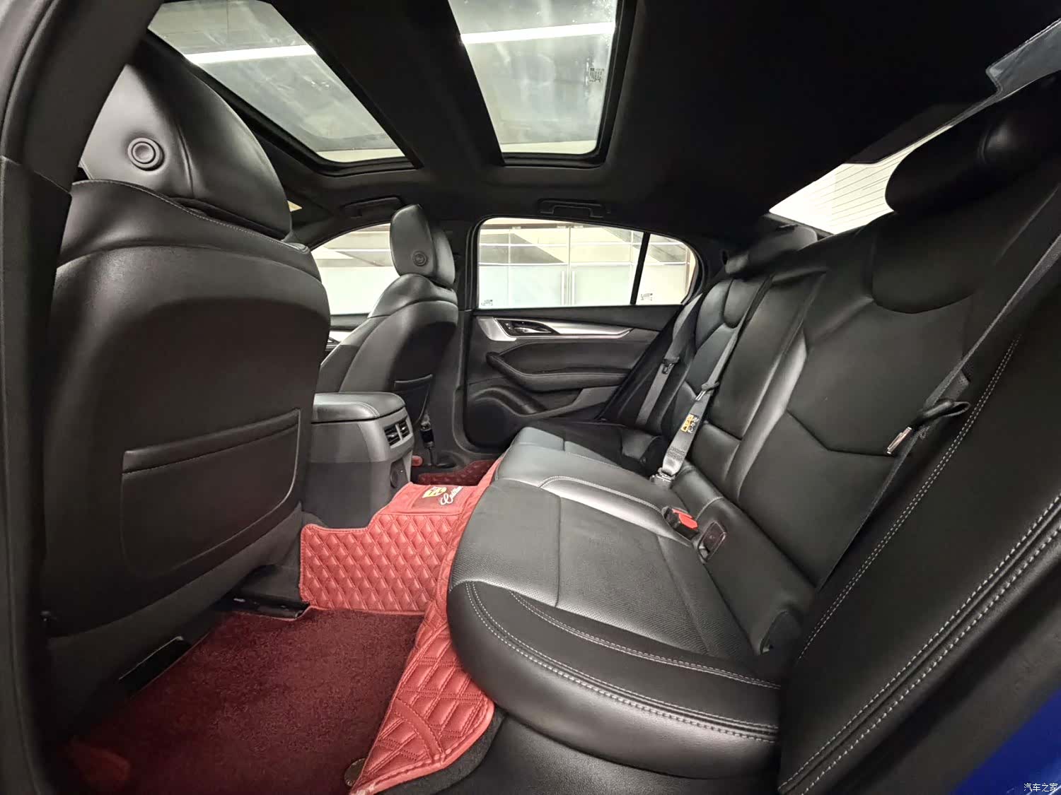 Cadillac CT5, 2021 все фото