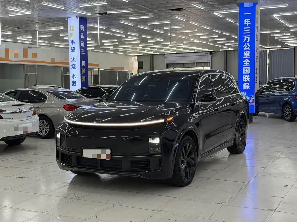 Li Auto L8