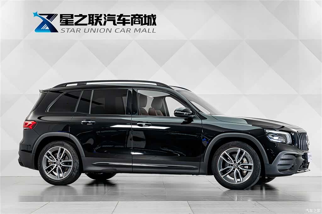 Mercedes-Benz GLB, 2023 все фото