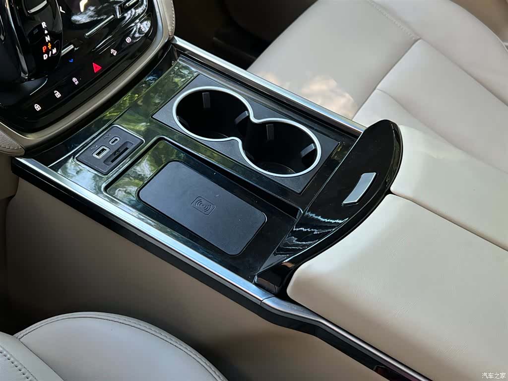 Buick GL8, 2023 9