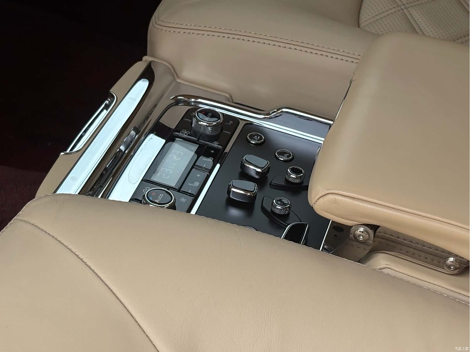 Bentley Mulsanne, 2014 18