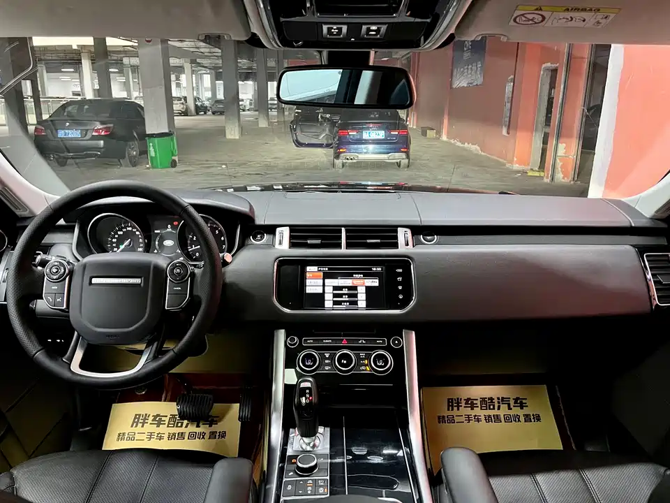 Land Rover Range Rover Sport Land Rover Range Rover Sport