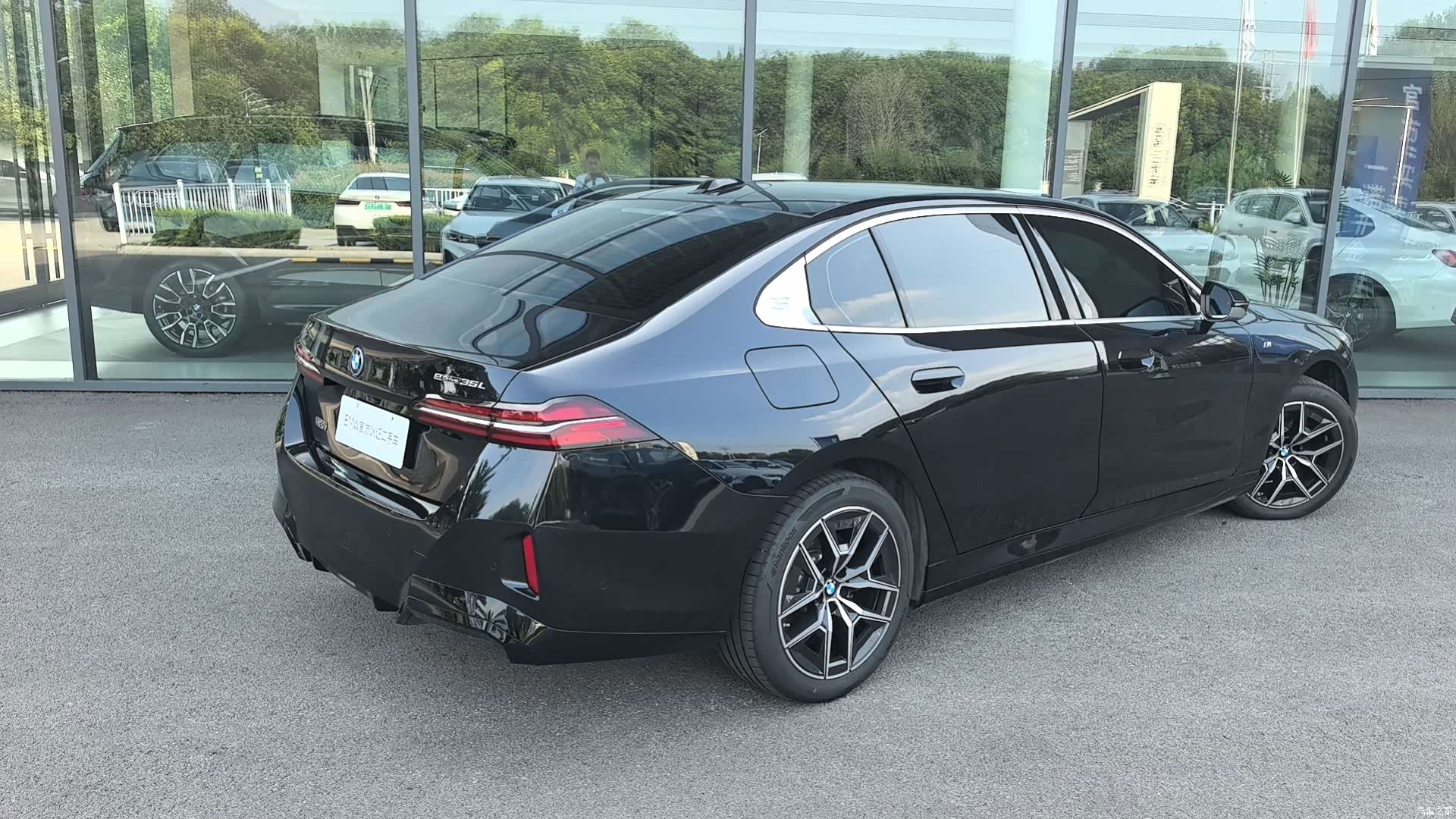 BMW i5, 2025 все фото