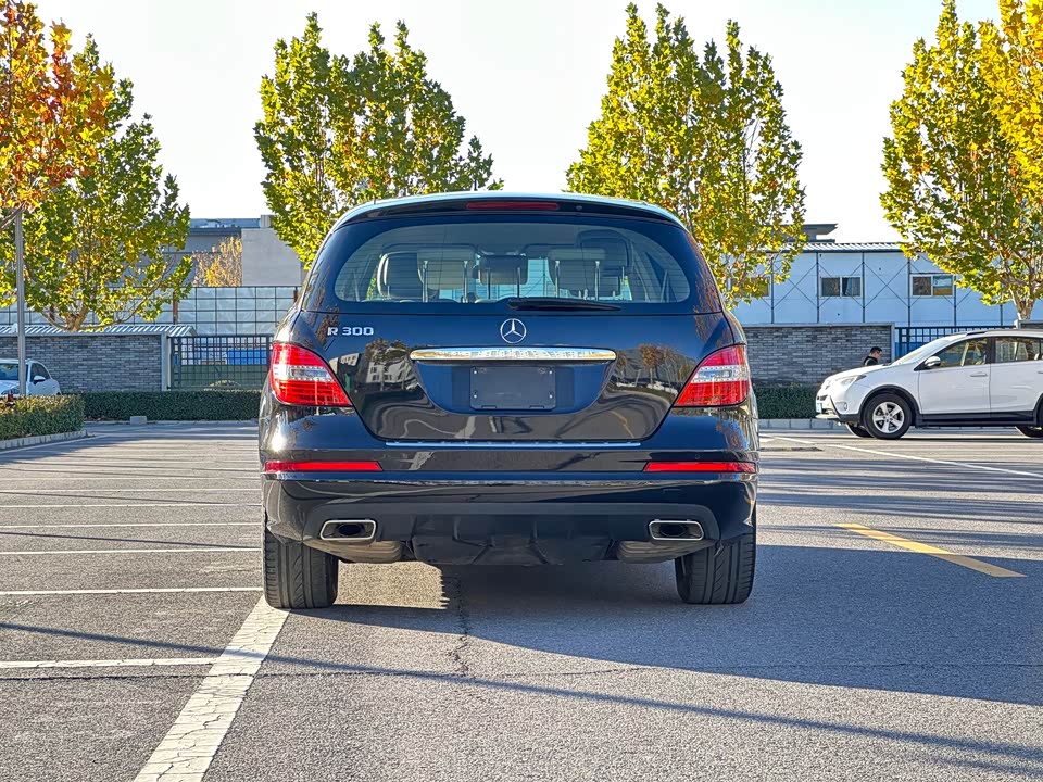 Mercedes-Benz R-class