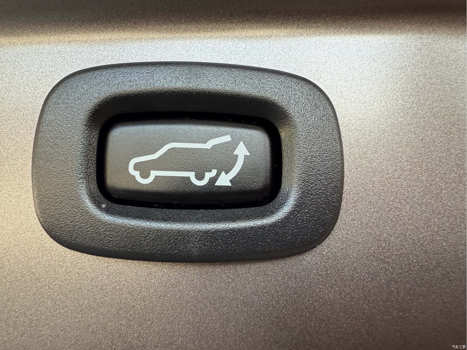 Mitsubishi Outlander, 2019 4
