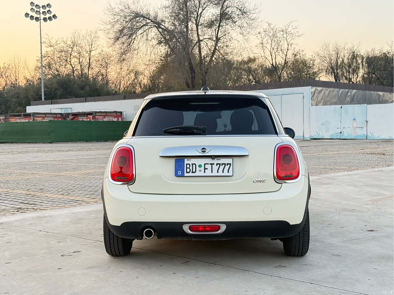 Mini ONE, 2016 4