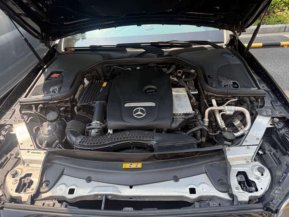 Mercedes-Benz E-class Mercedes-Benz E-class