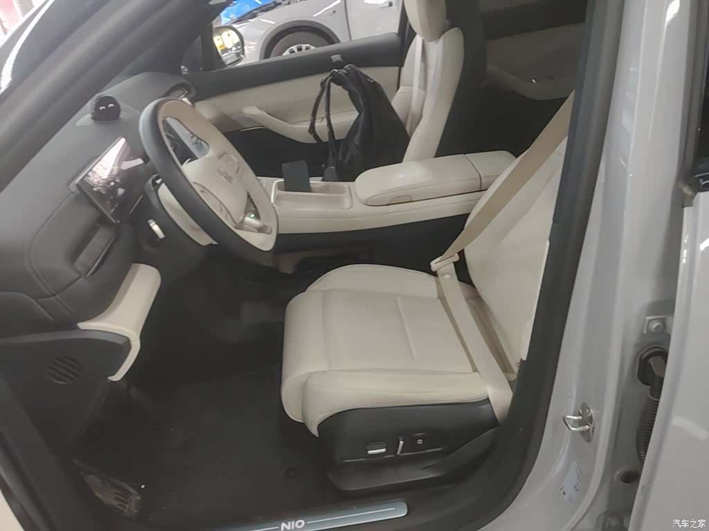 NIO ES6, 2024 15