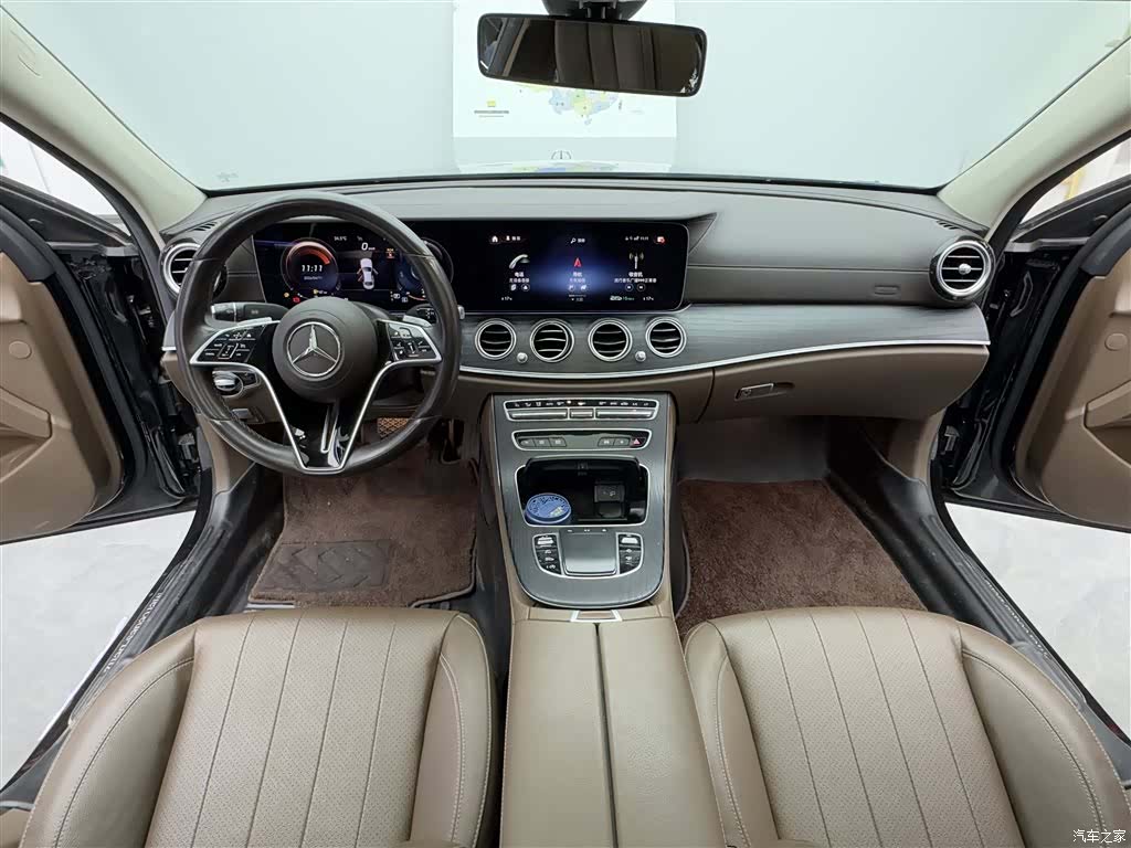 Mercedes-Benz E-Class, 2023 9