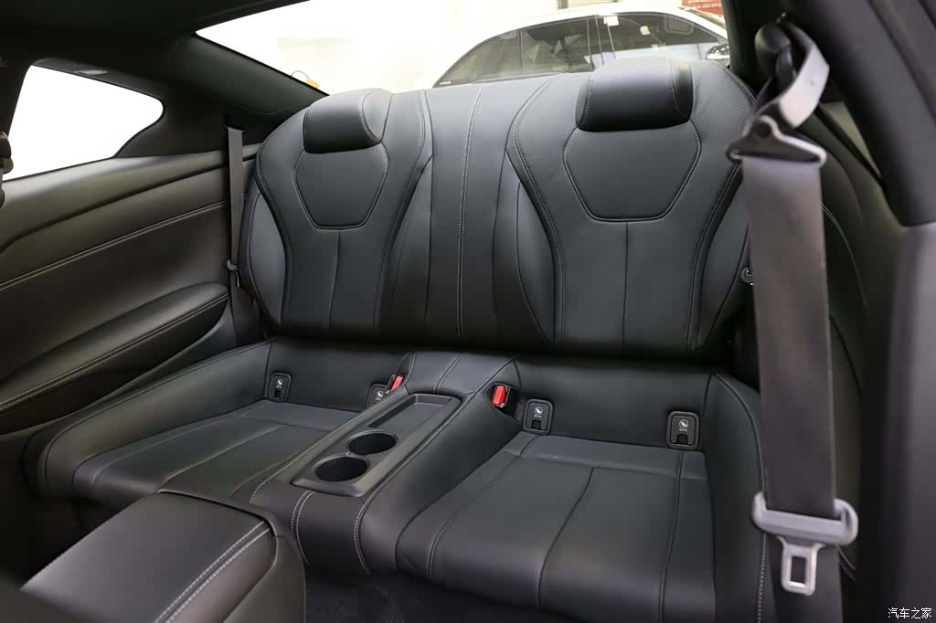 Infiniti Q60, 2019 8