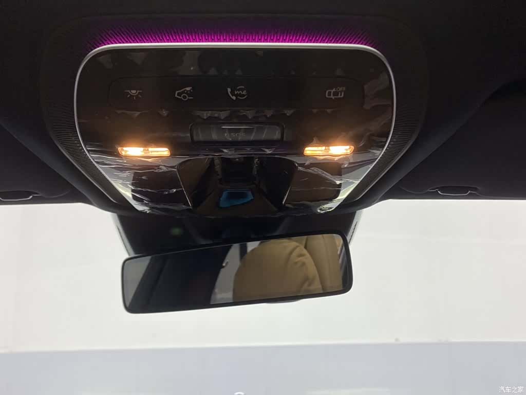 Mercedes-Benz E-Class, 2024 27