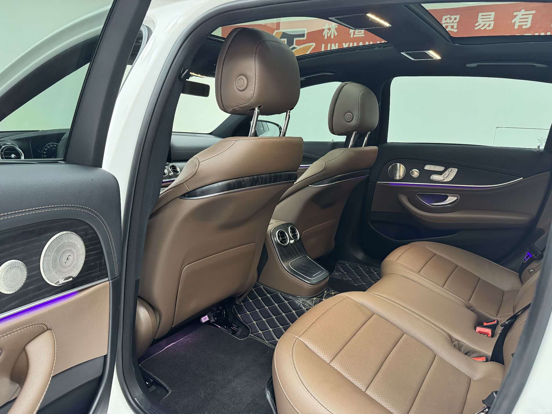 Mercedes-Benz E-Class, 2022 4